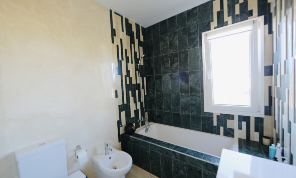 Resale - 3. Semi-detached house - La Zenia - Costa Blanca South