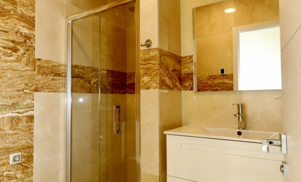 Resale - 3. Semi-detached house - La Zenia - Costa Blanca South