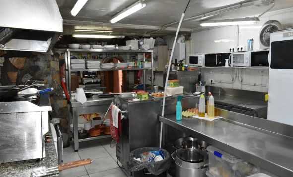 Resale - Commercial property - Ciudad Quesada - Costa Blanca South