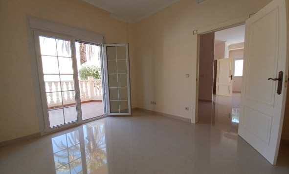 Herverkoop - 3. Halfvrijstaand huis - Cabo Roig - Costa Blanca Zuid