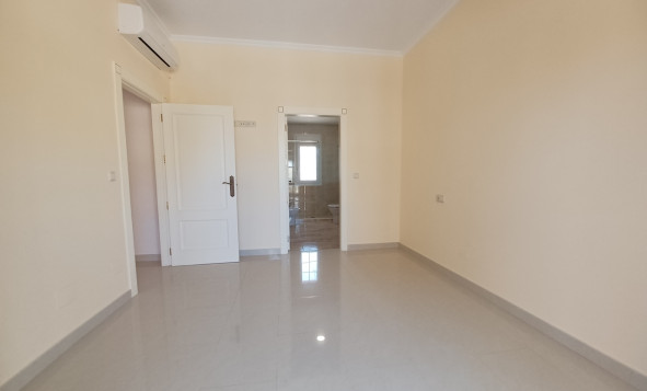 Herverkoop - 3. Halfvrijstaand huis - Cabo Roig - Costa Blanca Zuid