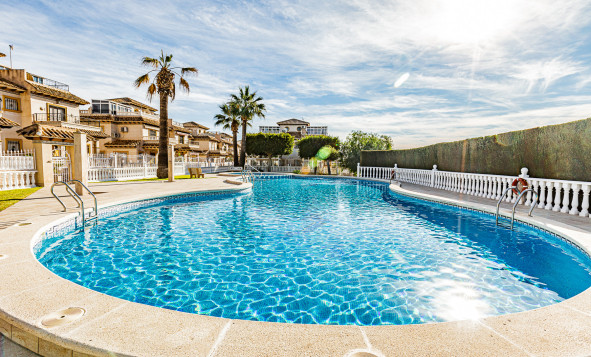 Herverkoop - 3. Halfvrijstaand huis - La Zenia - Costa Blanca Zuid