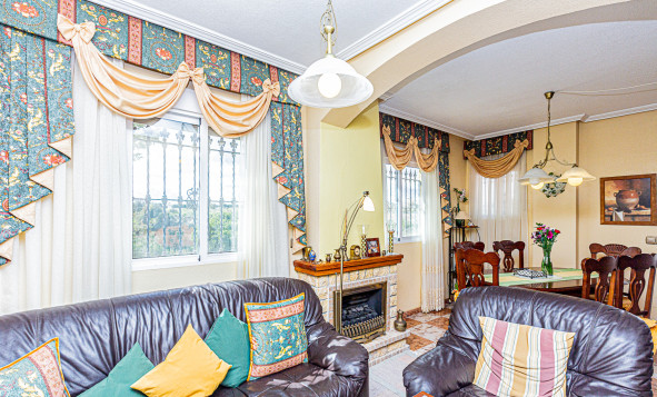 Herverkoop - 3. Halfvrijstaand huis - La Zenia - Costa Blanca Zuid