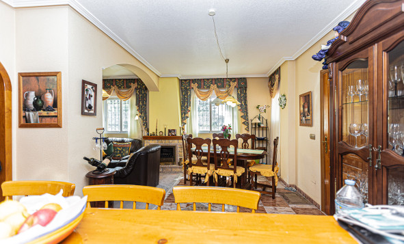 Herverkoop - 3. Halfvrijstaand huis - La Zenia - Costa Blanca Zuid