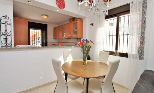 Reventa - 3. Casa pareada - Villamartin - Costa Blanca Sur