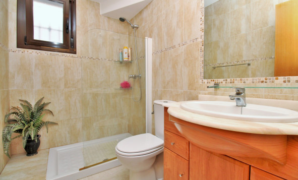 Reventa - 3. Casa pareada - Villamartin - Costa Blanca Sur