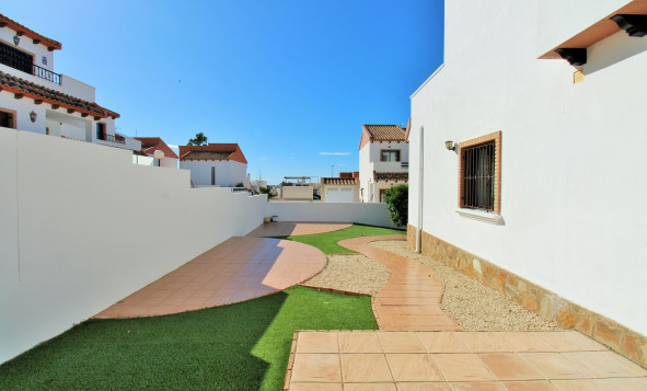 Reventa - 3. Casa pareada - Villamartin - Costa Blanca Sur