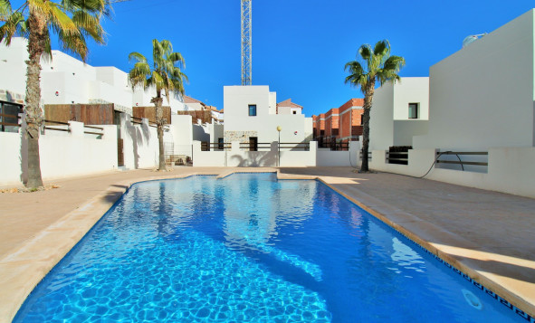 Reventa - 3. Casa pareada - Villamartin - Costa Blanca Sur