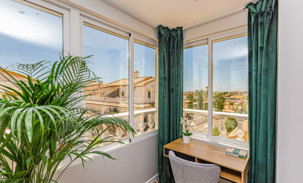 Herverkoop - 2. Town house / tussenwoning - Los Altos - Costa Blanca Zuid