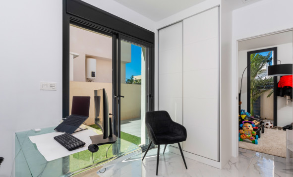 Resale - 3. Semi-detached house - Los Montesinos - Costa Blanca South