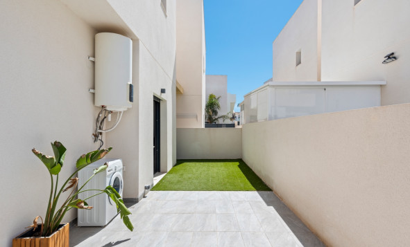 Resale - 3. Semi-detached house - Los Montesinos - Costa Blanca South