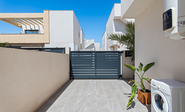 Resale - 3. Semi-detached house - Los Montesinos - Costa Blanca South