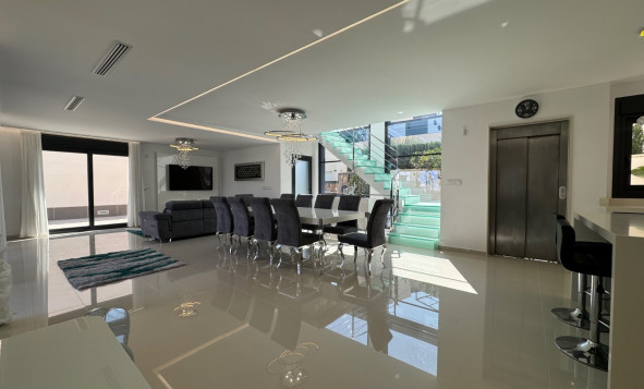 Reventa - 3. Casa pareada - San Miguel de Salinas - Costa Blanca Sur