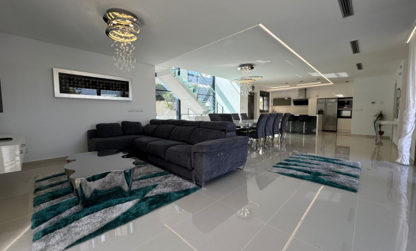 Reventa - 3. Casa pareada - San Miguel de Salinas - Costa Blanca Sur