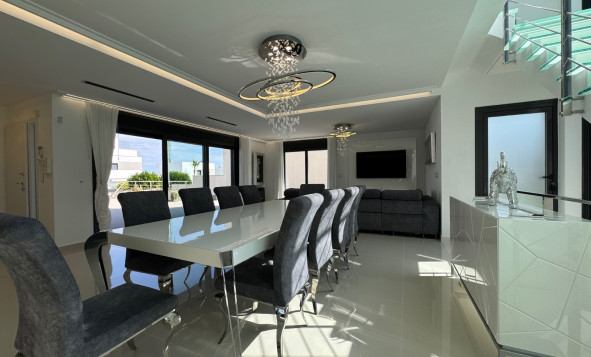 Reventa - 3. Casa pareada - San Miguel de Salinas - Costa Blanca Sur