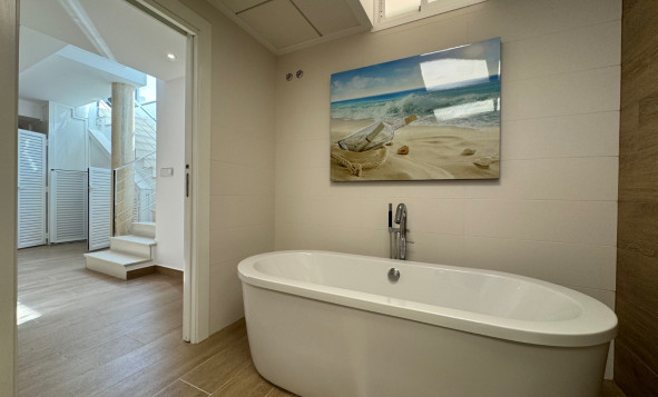 Reventa - 3. Casa pareada - San Miguel de Salinas - Costa Blanca Sur