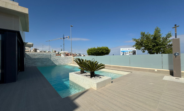 Reventa - 3. Casa pareada - San Miguel de Salinas - Costa Blanca Sur