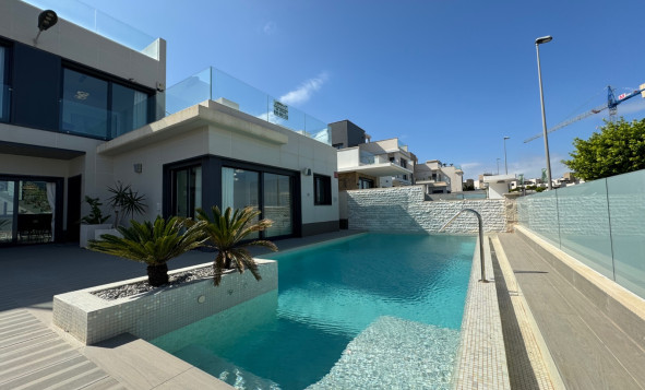 Reventa - 3. Casa pareada - San Miguel de Salinas - Costa Blanca Sur