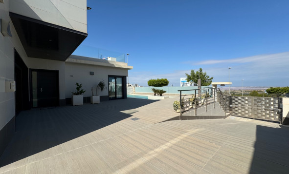 Reventa - 3. Casa pareada - San Miguel de Salinas - Costa Blanca Sur