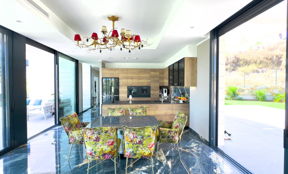 Herverkoop - 3. Halfvrijstaand huis - Las Colinas Golf and Country Club - Costa Blanca Zuid