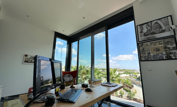 Herverkoop - 3. Halfvrijstaand huis - Las Colinas Golf and Country Club - Costa Blanca Zuid