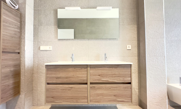 Herverkoop - 3. Halfvrijstaand huis - Las Colinas Golf and Country Club - Costa Blanca Zuid