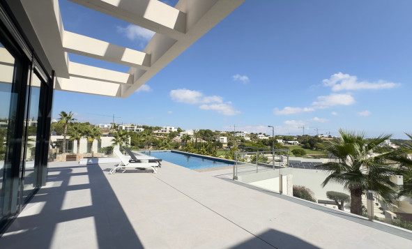 Herverkoop - 3. Halfvrijstaand huis - Las Colinas Golf and Country Club - Costa Blanca Zuid