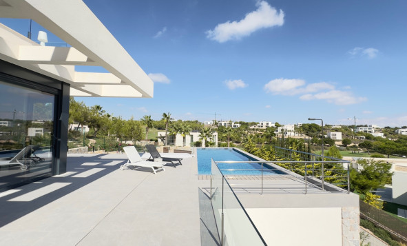 Herverkoop - 3. Halfvrijstaand huis - Las Colinas Golf and Country Club - Costa Blanca Zuid