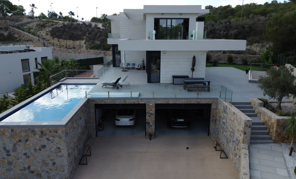 Herverkoop - 3. Halfvrijstaand huis - Las Colinas Golf and Country Club - Costa Blanca Zuid