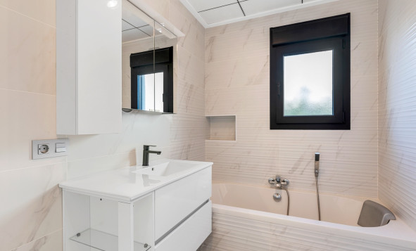 Herverkoop - 3. Halfvrijstaand huis - Benijofar - Costa Blanca Zuid