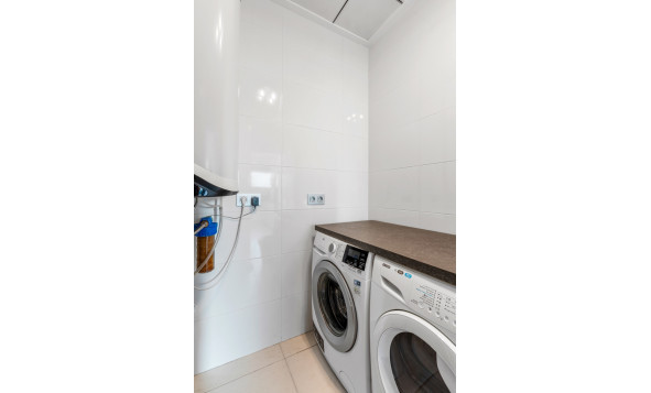 Herverkoop - 3. Halfvrijstaand huis - Benijofar - Costa Blanca Zuid