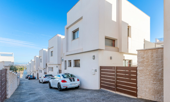 Herverkoop - 3. Halfvrijstaand huis - Orihuela Costa - Costa Blanca Zuid