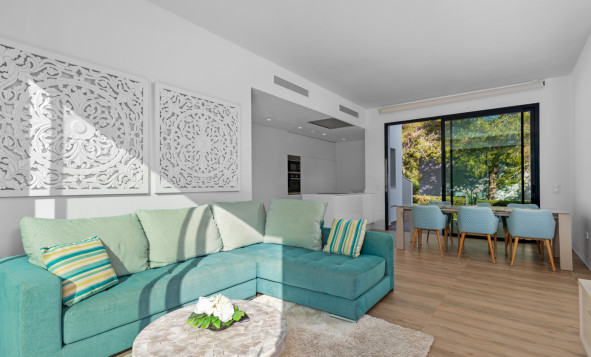 Herverkoop - 3. Halfvrijstaand huis - Las Colinas Golf and Country Club - Costa Blanca Zuid