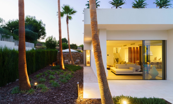 Herverkoop - 3. Halfvrijstaand huis - Las Colinas Golf and Country Club - Costa Blanca Zuid