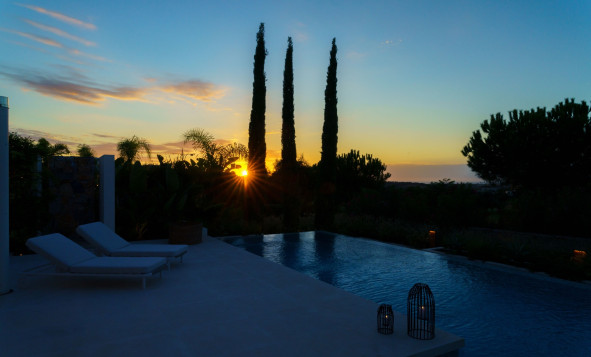 Herverkoop - 3. Halfvrijstaand huis - Las Colinas Golf and Country Club - Costa Blanca Zuid