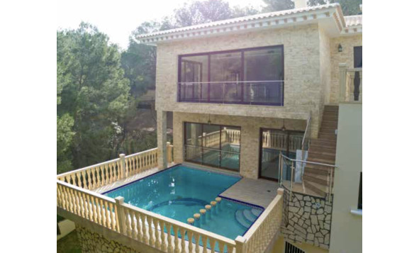 Herverkoop - Villa - Dehesa de Campoamor - Orihuela Costa