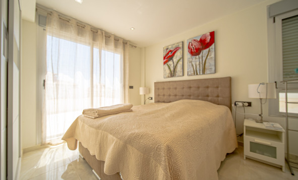 Herverkoop - 3. Halfvrijstaand huis - Orihuela Costa - Costa Blanca Zuid