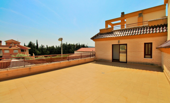 Herverkoop - 2. Town house / tussenwoning - Los Desamparados - Costa Blanca Zuid
