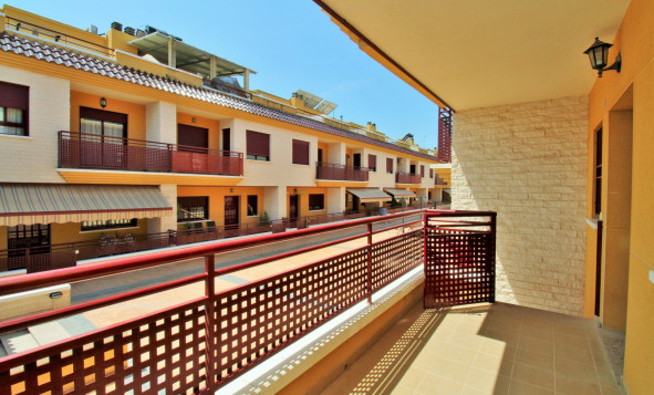 Herverkoop - 2. Town house / tussenwoning - Los Desamparados - Costa Blanca Zuid