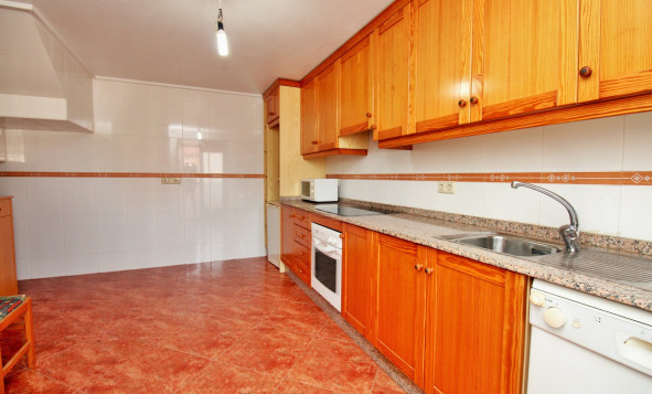 Herverkoop - 2. Town house / tussenwoning - Los Desamparados - Costa Blanca Zuid