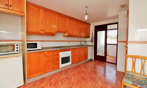 Herverkoop - 2. Town house / tussenwoning - Los Desamparados - Costa Blanca Zuid