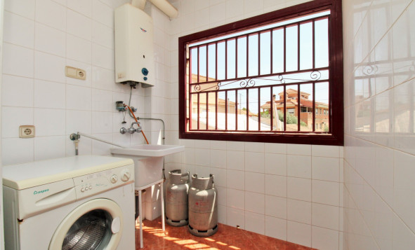 Herverkoop - 2. Town house / tussenwoning - Los Desamparados - Costa Blanca Zuid