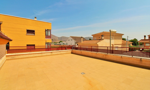 Herverkoop - 2. Town house / tussenwoning - Los Desamparados - Costa Blanca Zuid