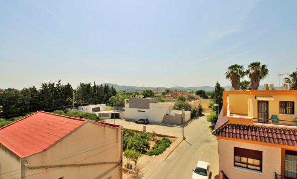 Herverkoop - 2. Town house / tussenwoning - Los Desamparados - Costa Blanca Zuid