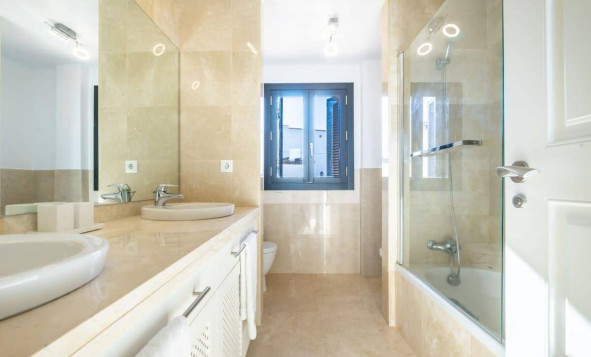 Herverkoop - 3. Halfvrijstaand huis - El Valle Golf Resort - Costa Calida