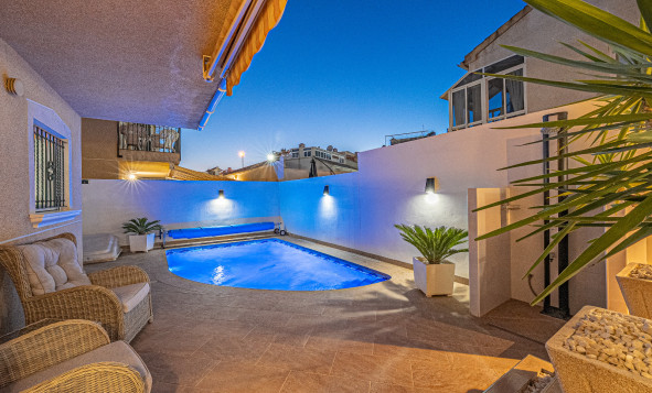 Herverkoop - 3. Halfvrijstaand huis - Villamartin - Costa Blanca Zuid