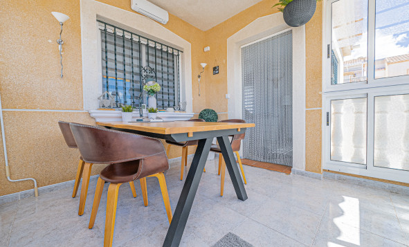 Herverkoop - 3. Halfvrijstaand huis - Villamartin - Costa Blanca Zuid