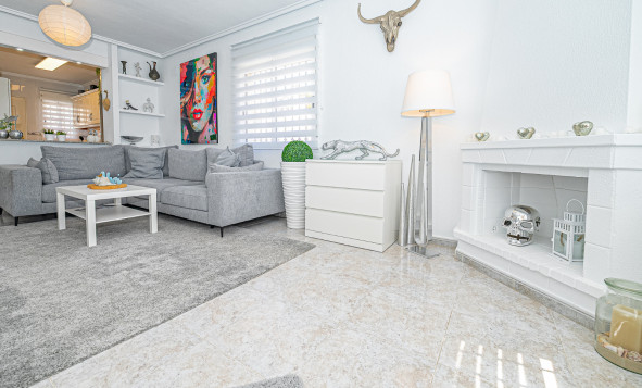 Herverkoop - 3. Halfvrijstaand huis - Villamartin - Costa Blanca Zuid