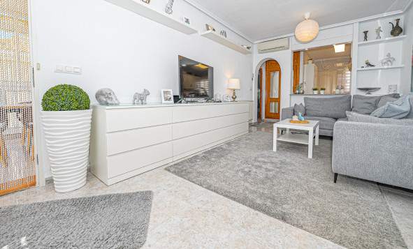 Herverkoop - 3. Halfvrijstaand huis - Villamartin - Costa Blanca Zuid