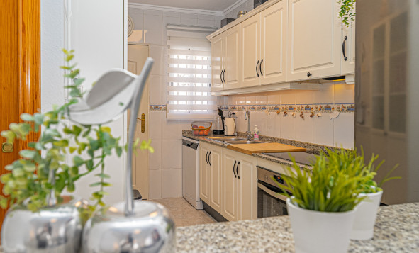 Herverkoop - 3. Halfvrijstaand huis - Villamartin - Costa Blanca Zuid